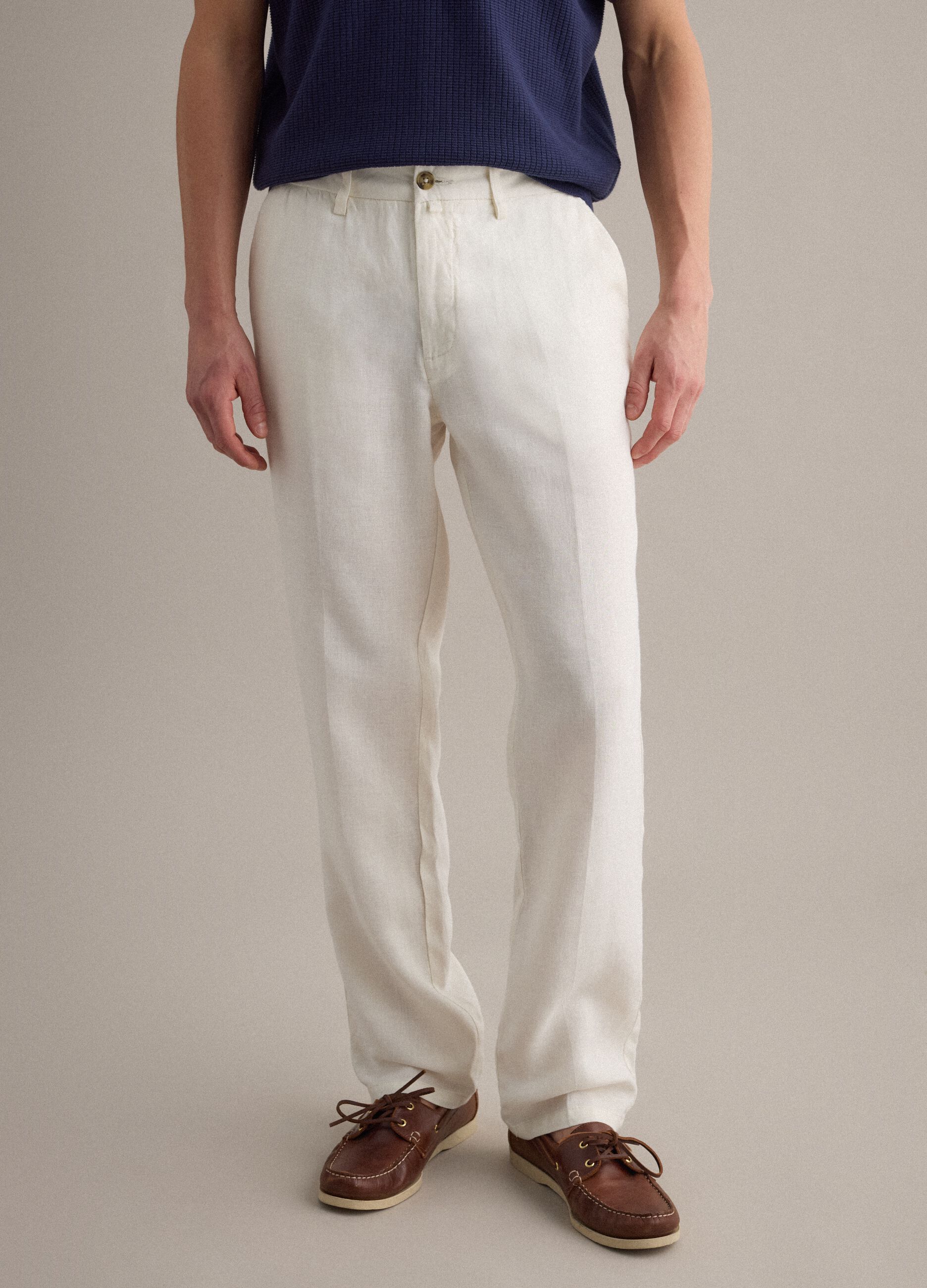 Wei&szlig;e Chinohose aus reinem Leinen, Regular Fit