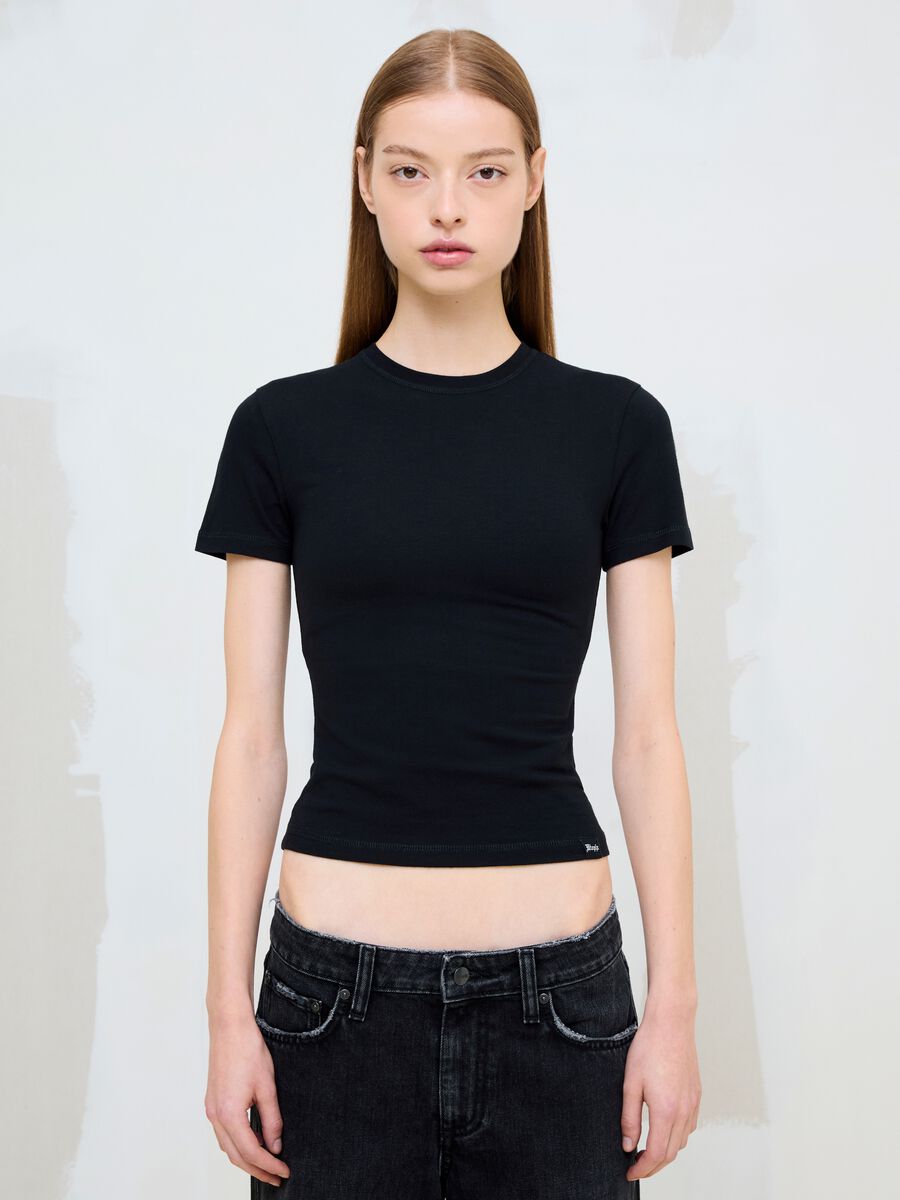 Perfect Black T-shirt_3