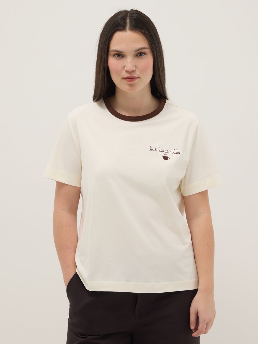 White stretch cotton regular fit T-shirt with embroidered coffee_0