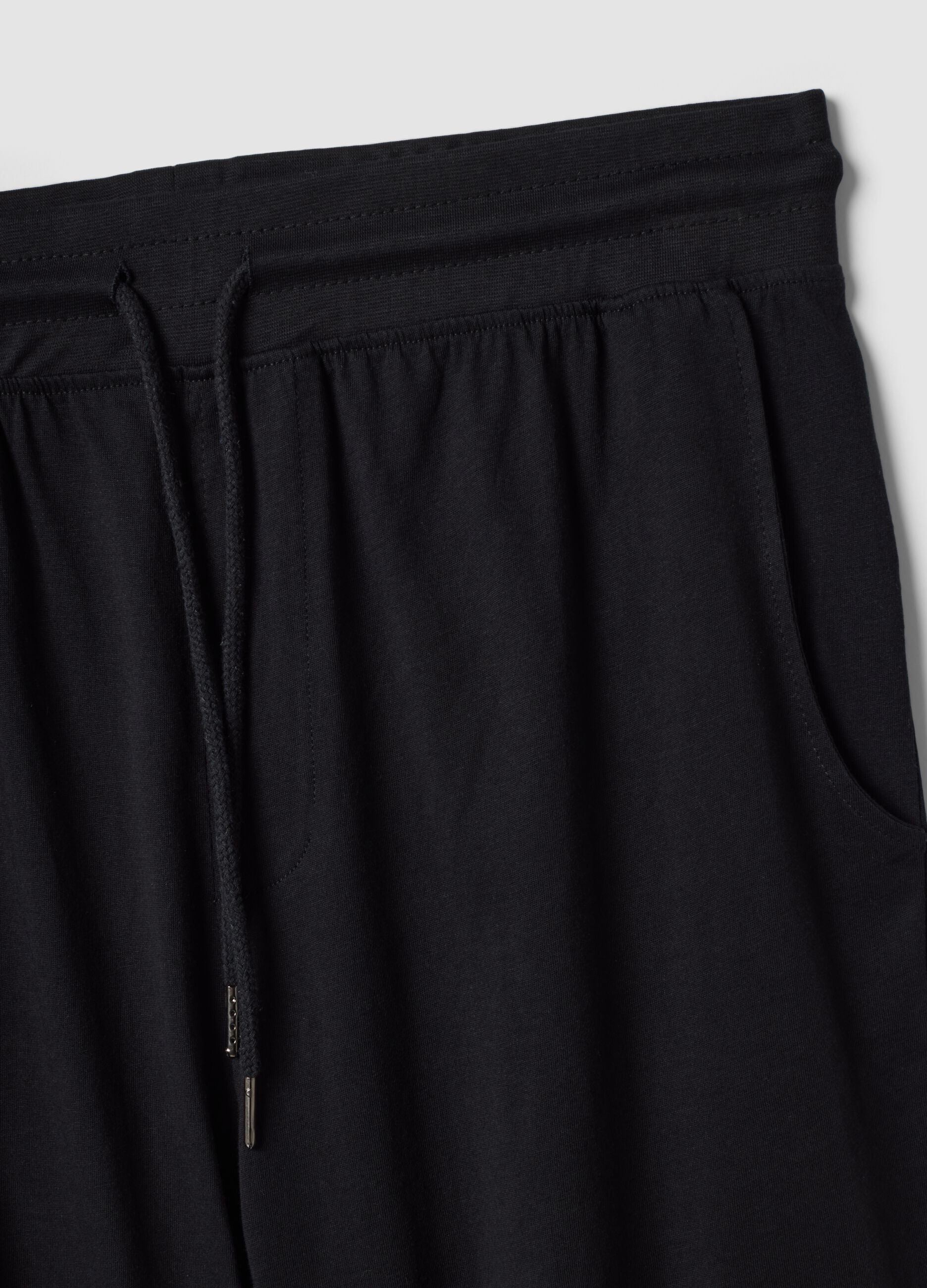 Schwarze Pyjama-Shorts aus Bio-Baumwolle