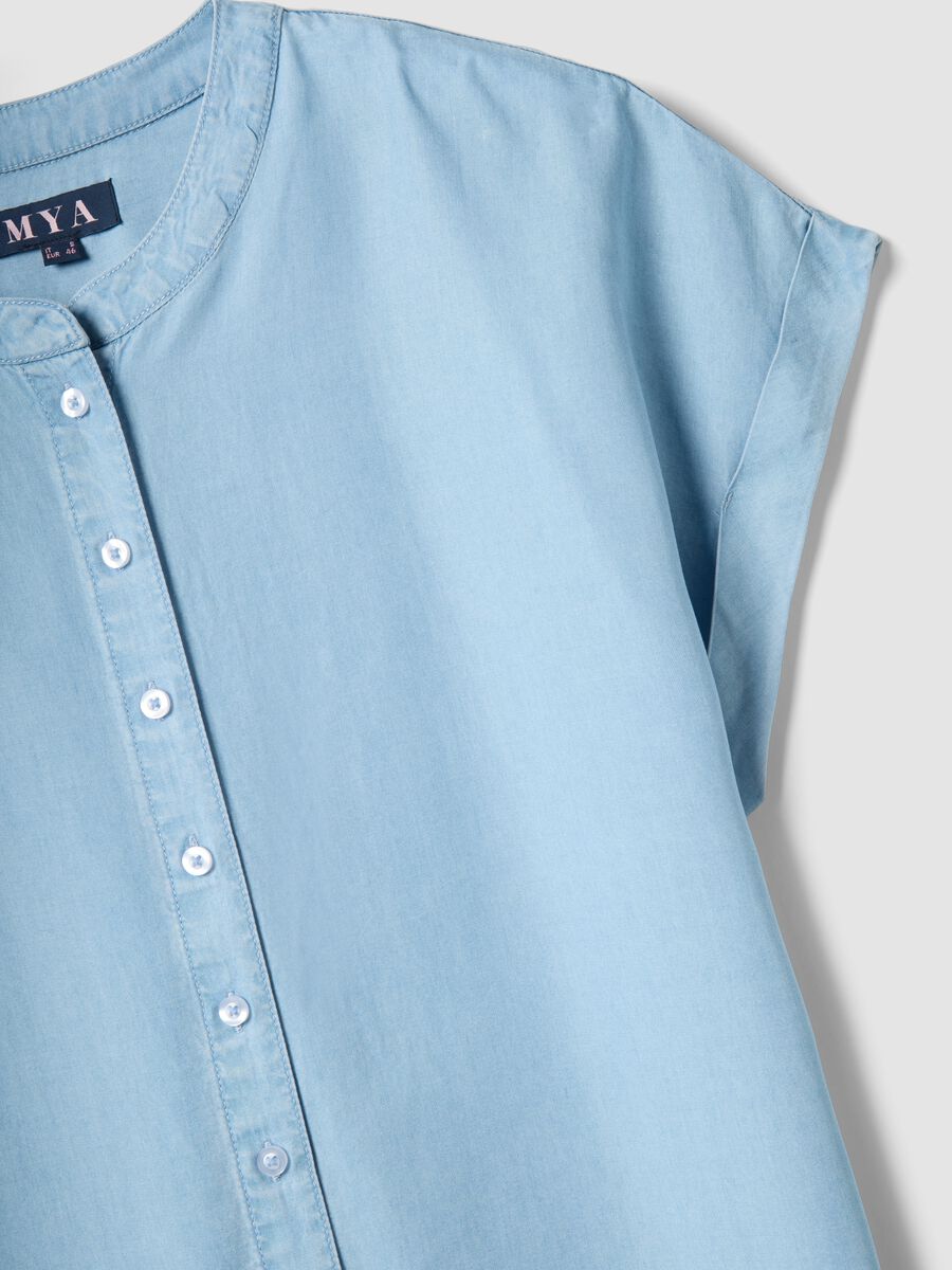 Blaue Bluse aus reinem Lyocell im Regular Fit mit Stehkragen_5