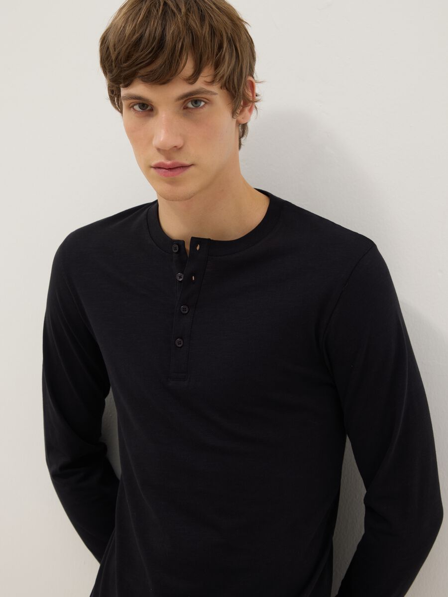 Black pure cotton regular fit top with buttons_3