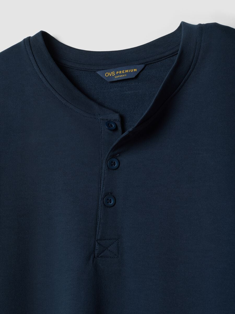 Pigiama blu in puro cotone con scollo serafino_6