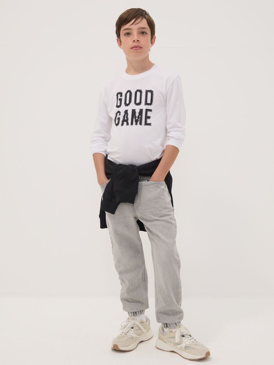 Grey jog denim in a cotton and viscose blend, relaxed fit for boys_0