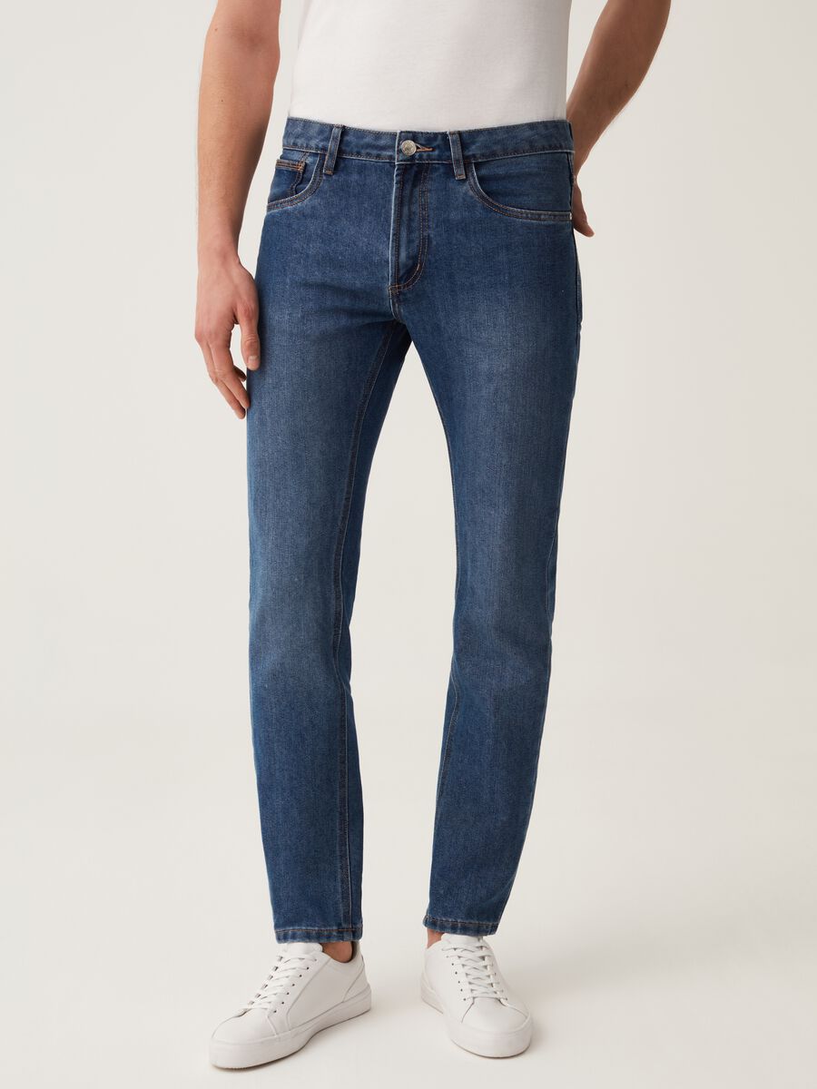 Slim-fit jeans with five pockets_1