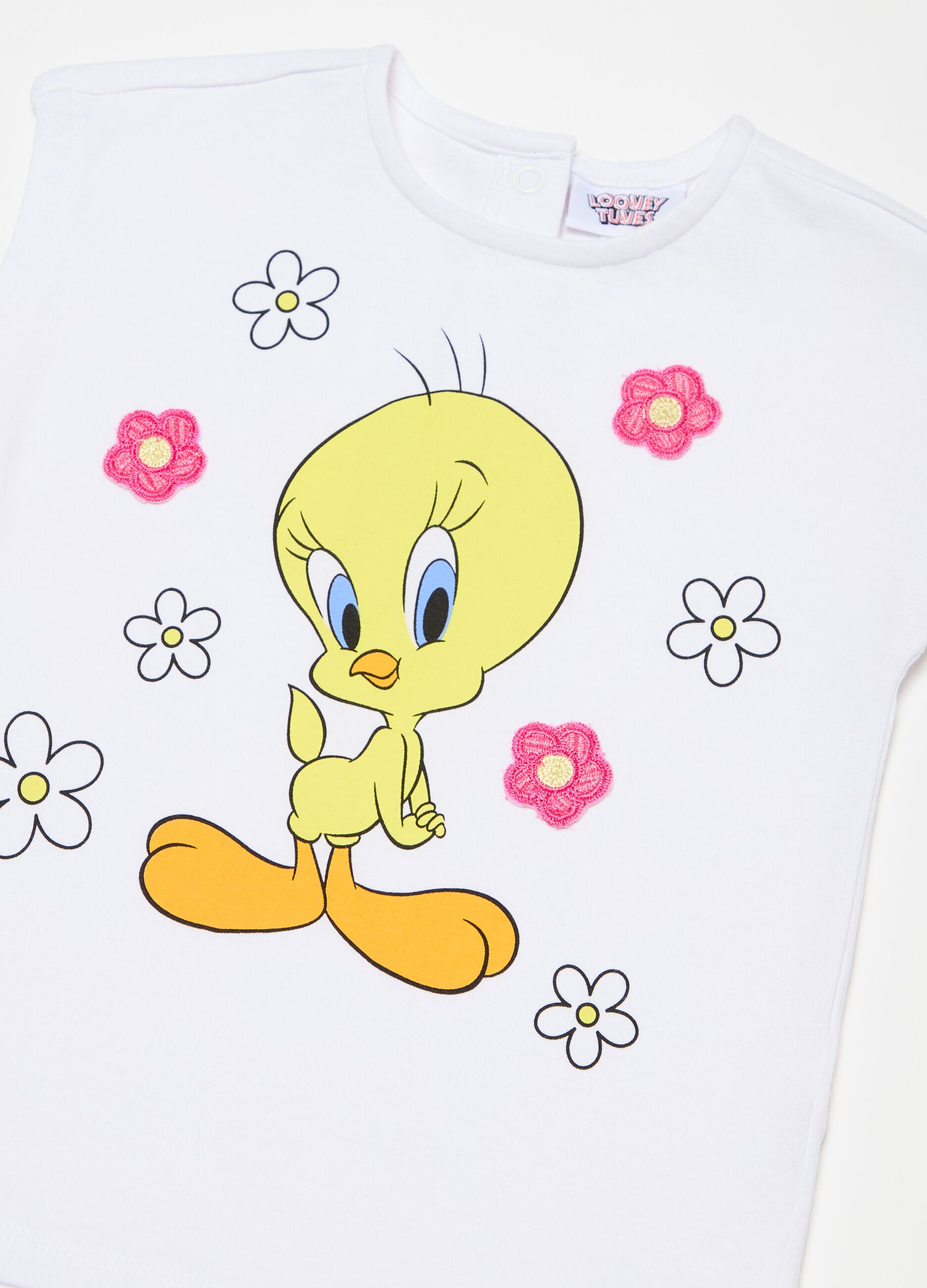 Jogging set with Tweety print and crochet flowers