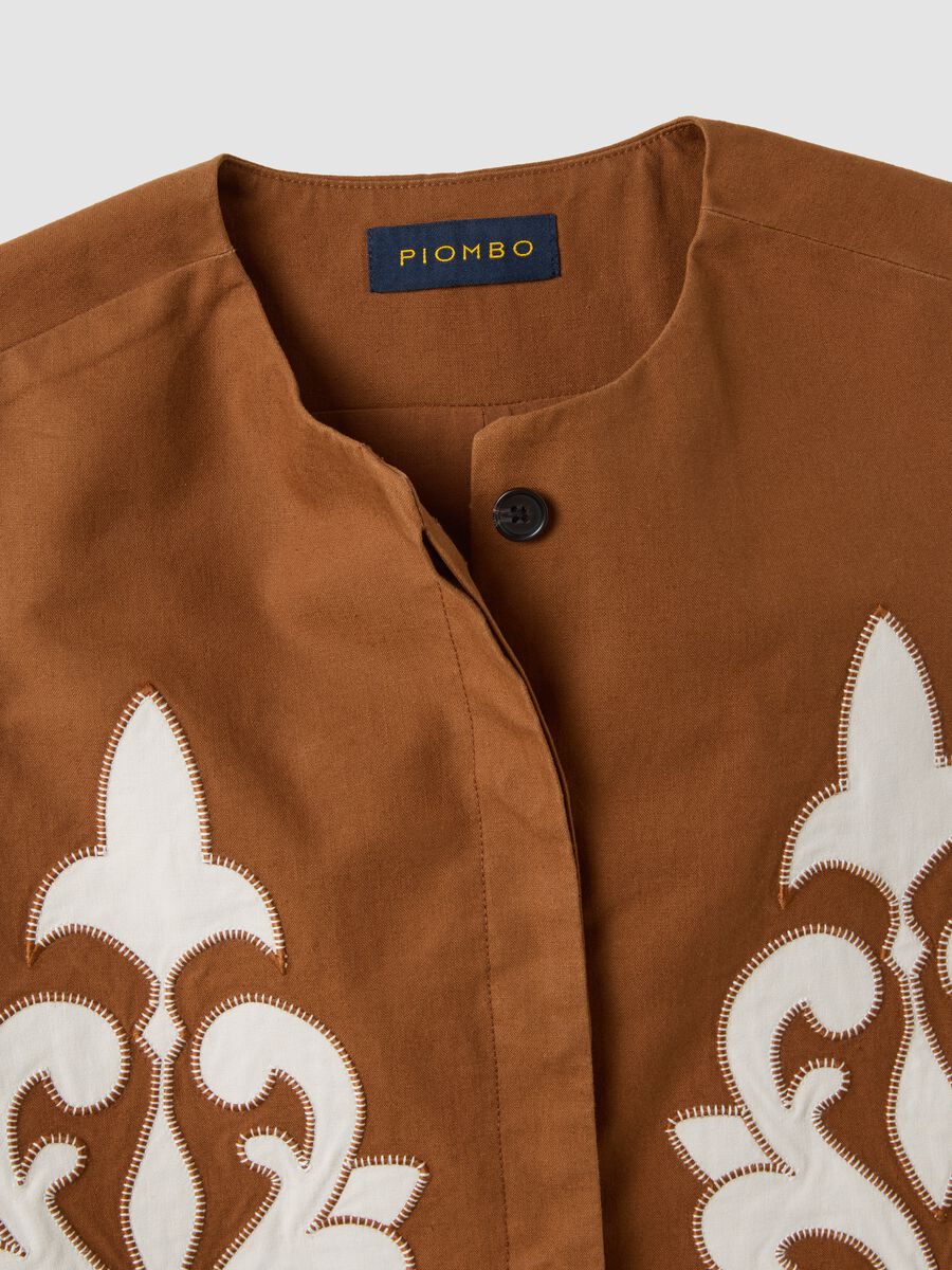 Brown linen and lyocell-blend gilet with applied embroidery_2