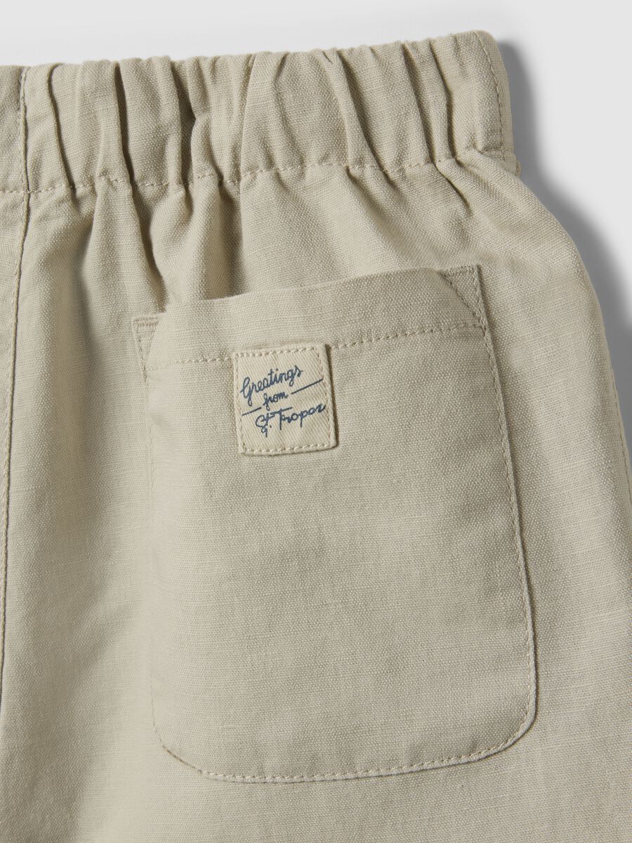 Beige linen blend oversized fit children's shorts_3