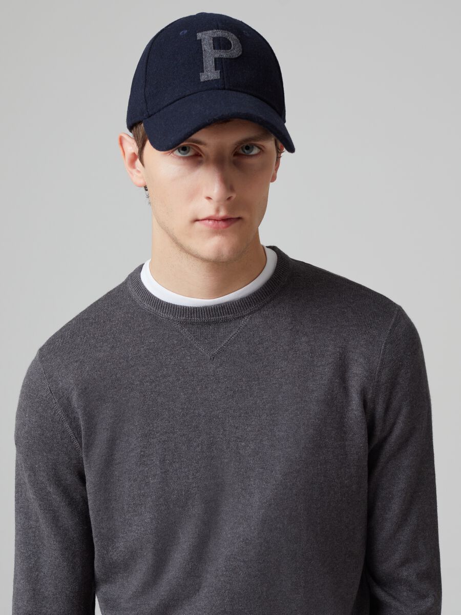 Crew-neck pullover with V-shaped detail_1
