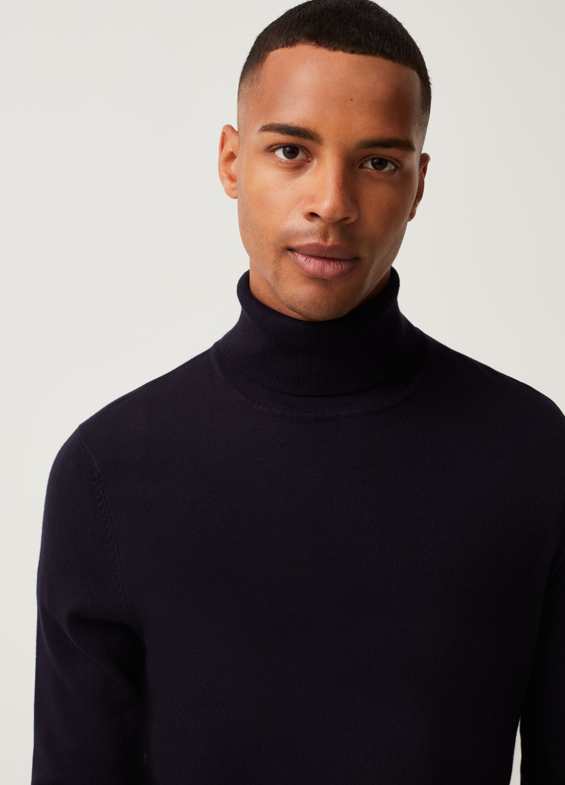 Pullover with high neck_1
