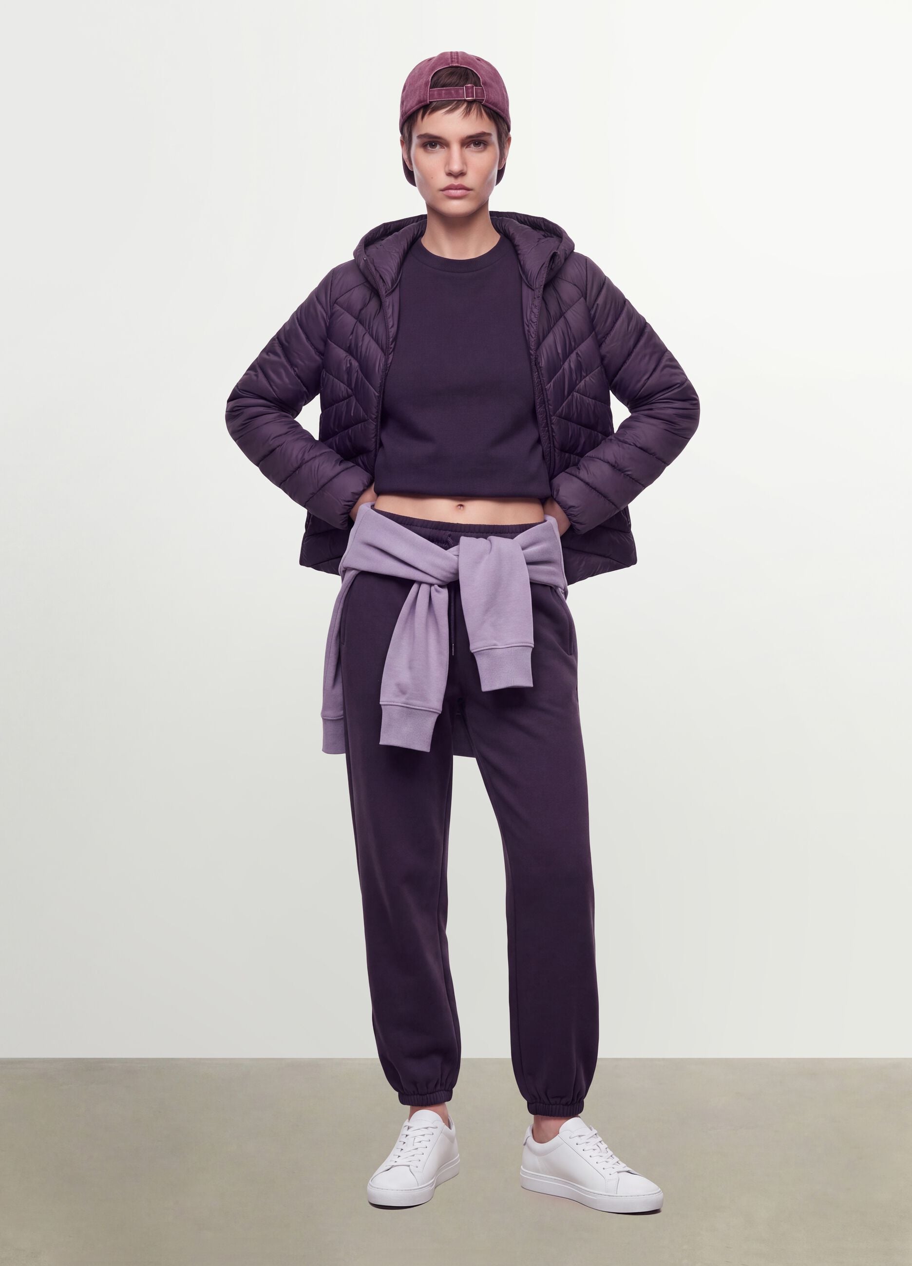&Mu;&omega;&beta; jogger &pi;&alpha;&nu;&tau;&epsilon;&lambda;ό&nu;&iota; &alpha;&pi;ό &beta;&alpha;&mu;&beta;&alpha;&kappa;&epsilon;&rho;ό &mu;&epsilon;ί&gamma;&mu;&alpha; &mu;&epsilon; &epsilon;&lambda;&alpha;&sigma;&tau;&iota;&kappa;ή &mu;έ&sigma;&eta;, &kappa;&alpha;&nu;&omicron;&nu;&iota;&kappa;ή &epsilon;&phi;&alpha;&rho;&mu;&omicron;&gamma;ή