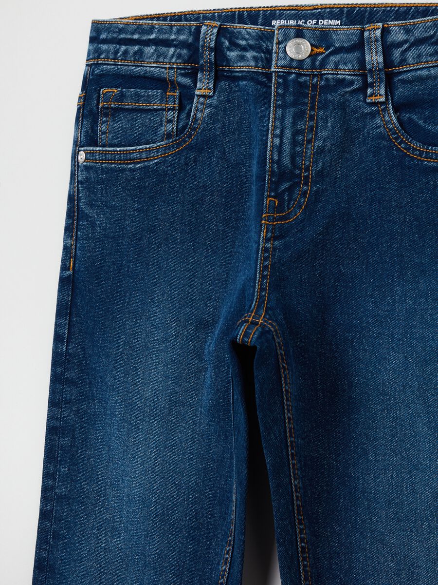 Five-pocket, straight-fit jeans_2