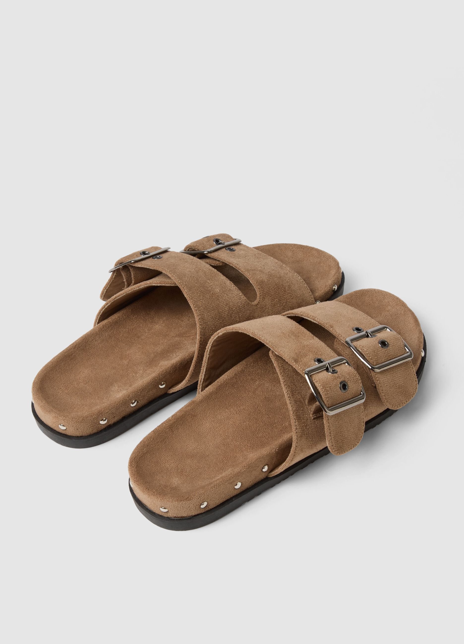 Beige genuine leather sandals with buckles and metallic details