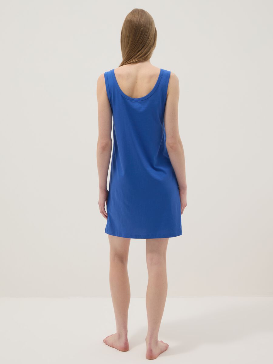Sleeveless pure cotton blue nightdress with prints_2