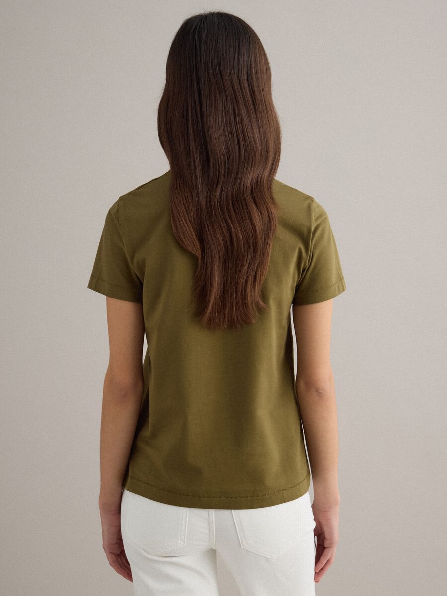 Gr&uuml;nes T-Shirt aus reiner Baumwolle mit Rundhalsausschnitt, Regular Fit_3