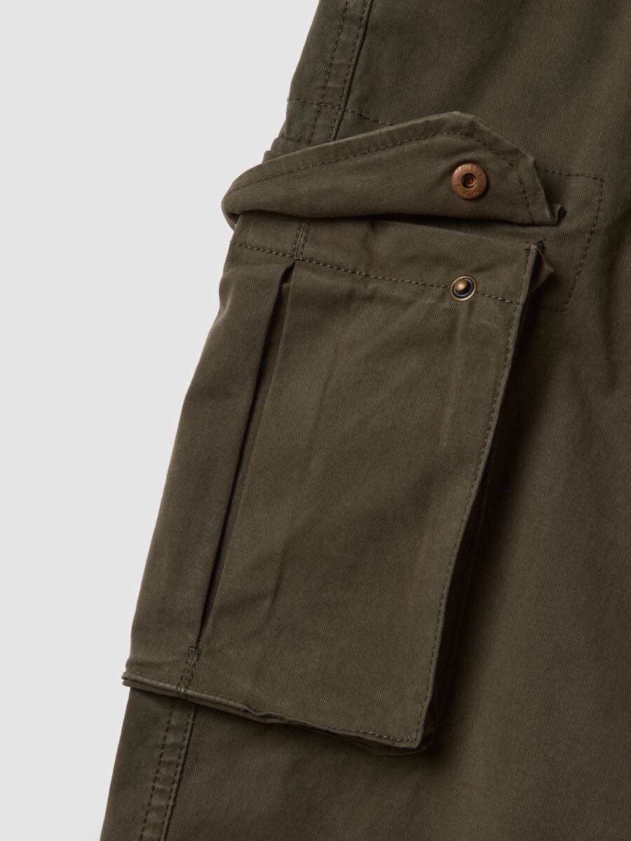 Green slim fit stretch cotton cargo trousers_5