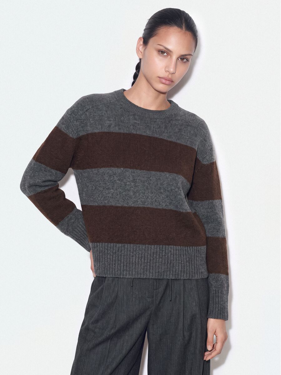 Grey striped stretch wool crew-neck jumper_0