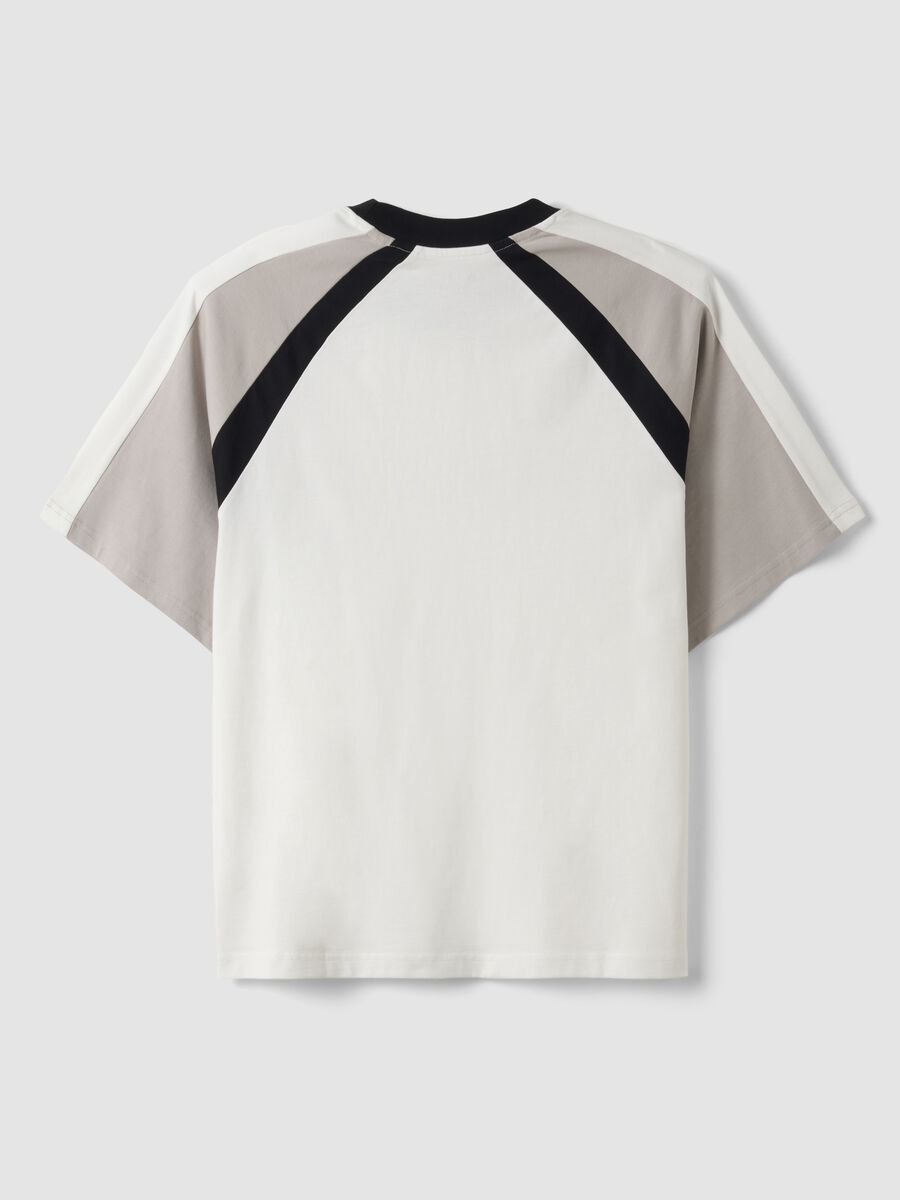 White pure cotton crew-neck T-shirt with &ldquo;Always Cooking&rdquo; slogan_6