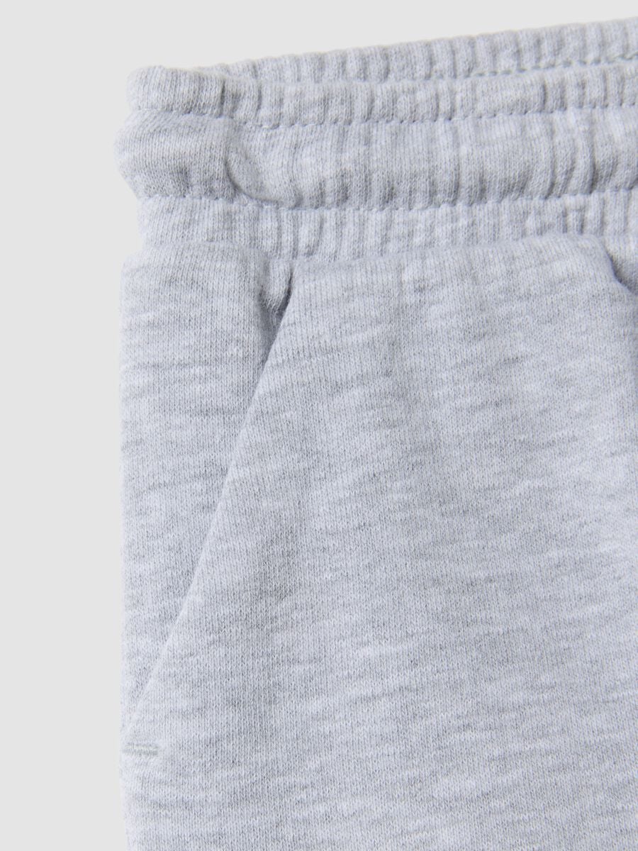 Grey jogger trousers in pure organic cotton with drawstring for baby boy_2
