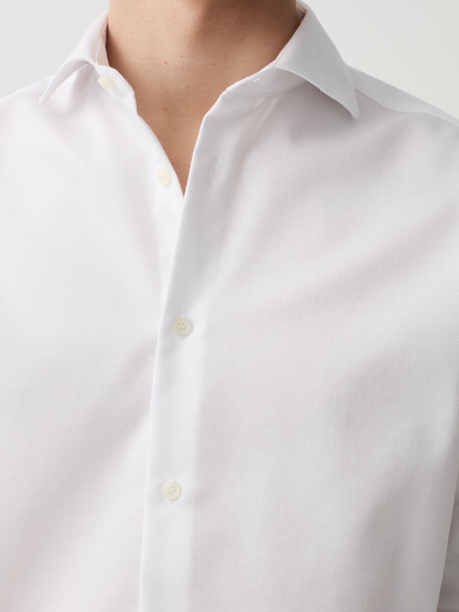 Regular-fit no-iron shirt with in Oxford cotton_1