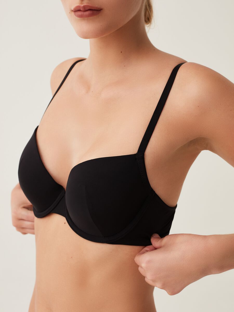 The Padded lifting-effect bra_3