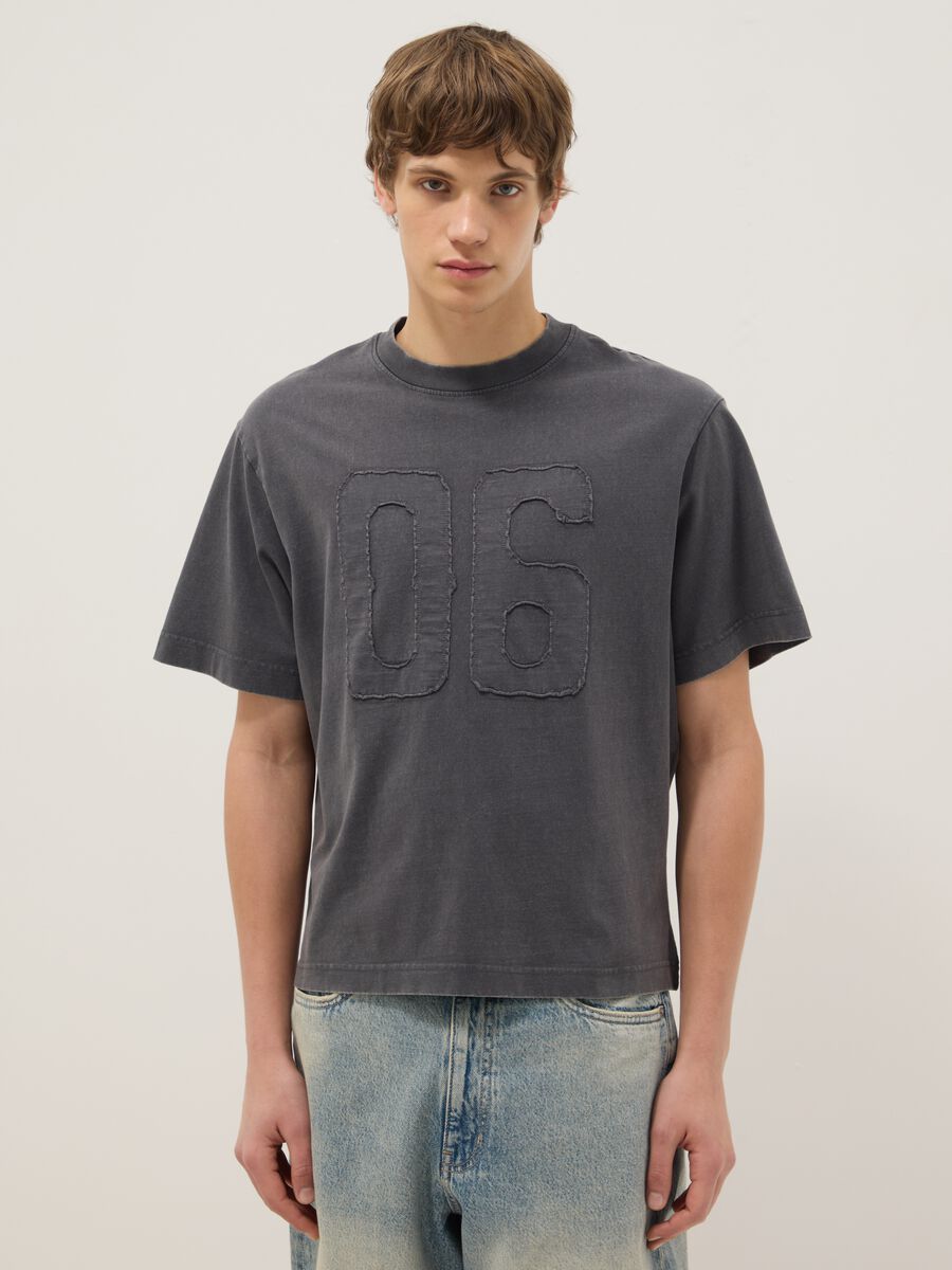 Grey pure cotton regular fit shirt with buttons_1