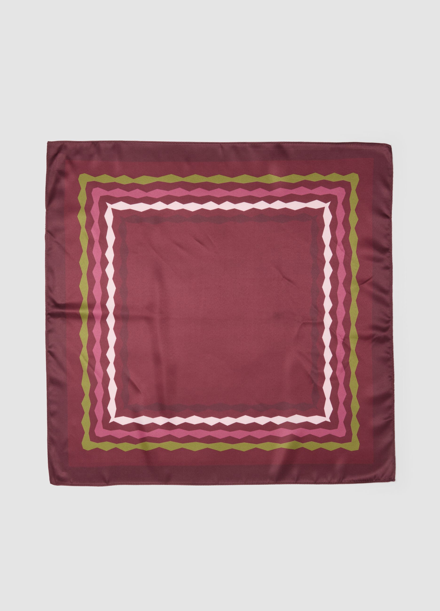 Brown scarf with contrasting geometric pattern