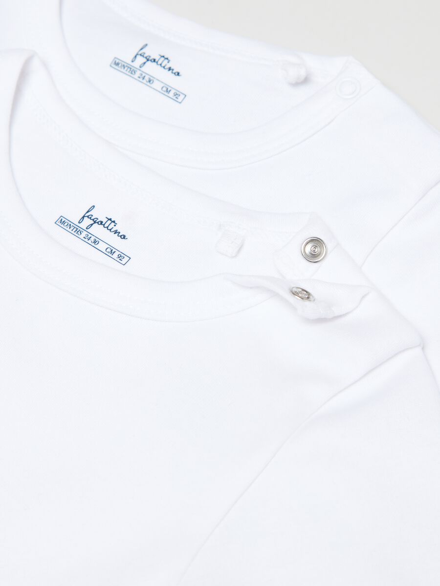 Two-pack cotton undershirts_2