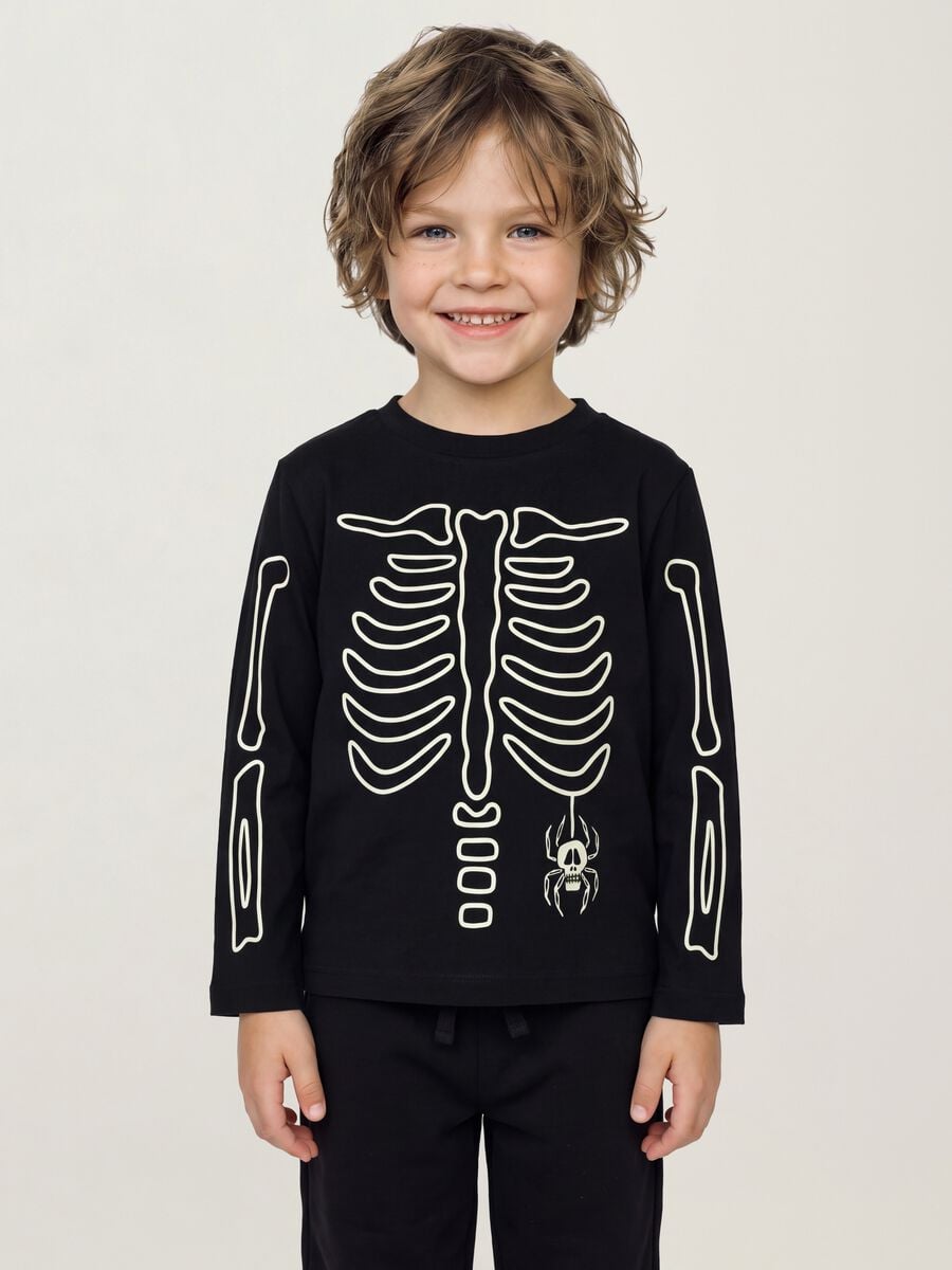 T-shirt nera in puro cotone con girocollo e stampa scheletro_1