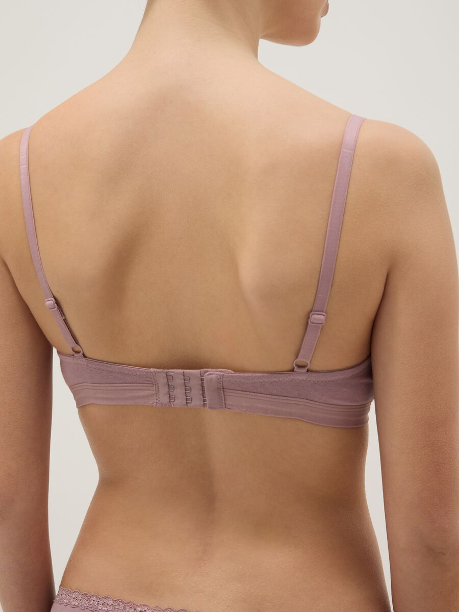 &Rho;&omicron;&zeta; &epsilon;&lambda;&alpha;&sigma;&tau;&iota;&kappa;ό &beta;&alpha;&mu;&beta;&alpha;&kappa;&epsilon;&rho;ό &sigma;&omicron;&upsilon;&tau;&iota;έ&nu; &mu;&epsilon; &lambda;&epsilon;&pi;&tau;έ&sigmaf; &tau;&iota;&rho;ά&nu;&tau;&epsilon;&sigmaf;_2