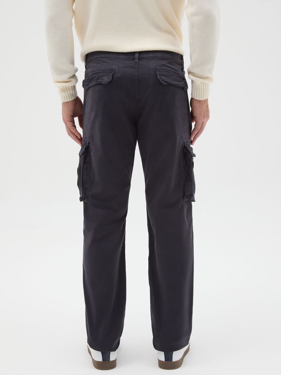 Blue stretch cotton slim fit cargo trousers_2