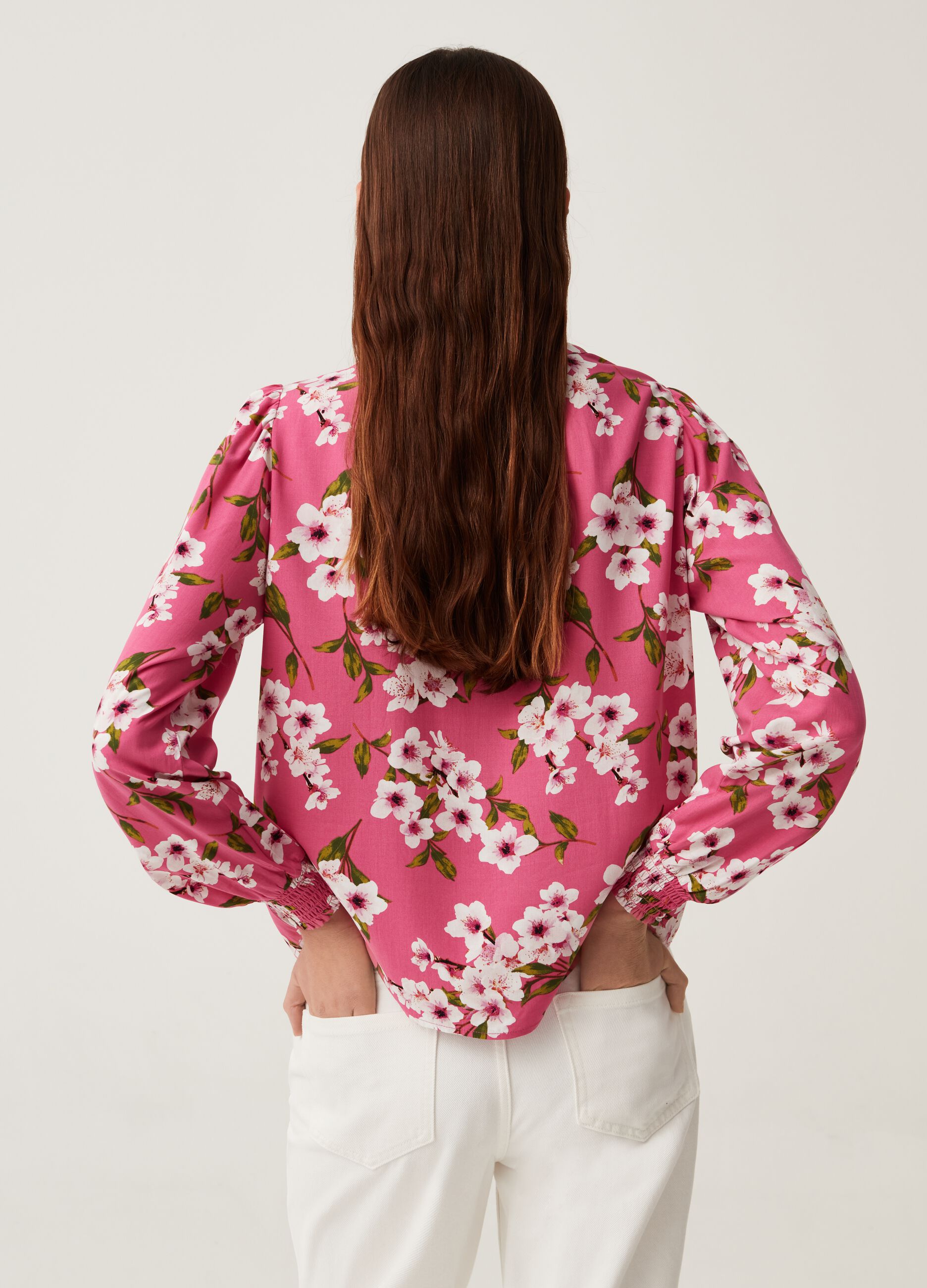 Blusa de viscosa sostenible estampado floral