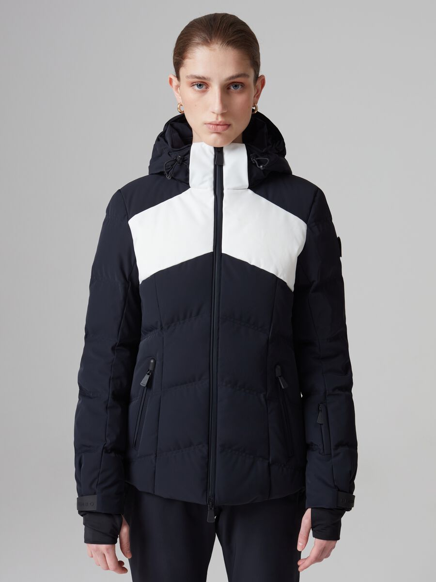 Ski jacket with detachable hood_1