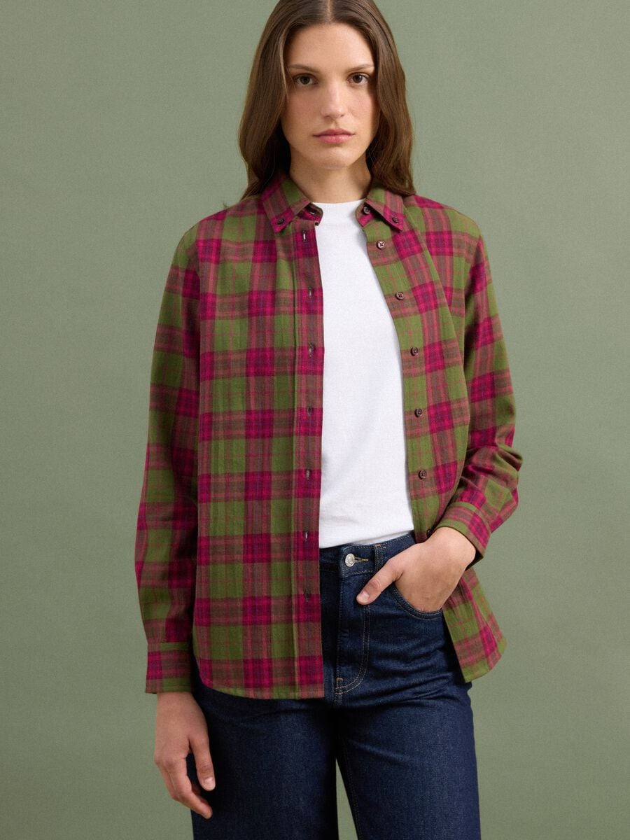 Camicia verde a quadri in flanella di puro cotone regular fit_2