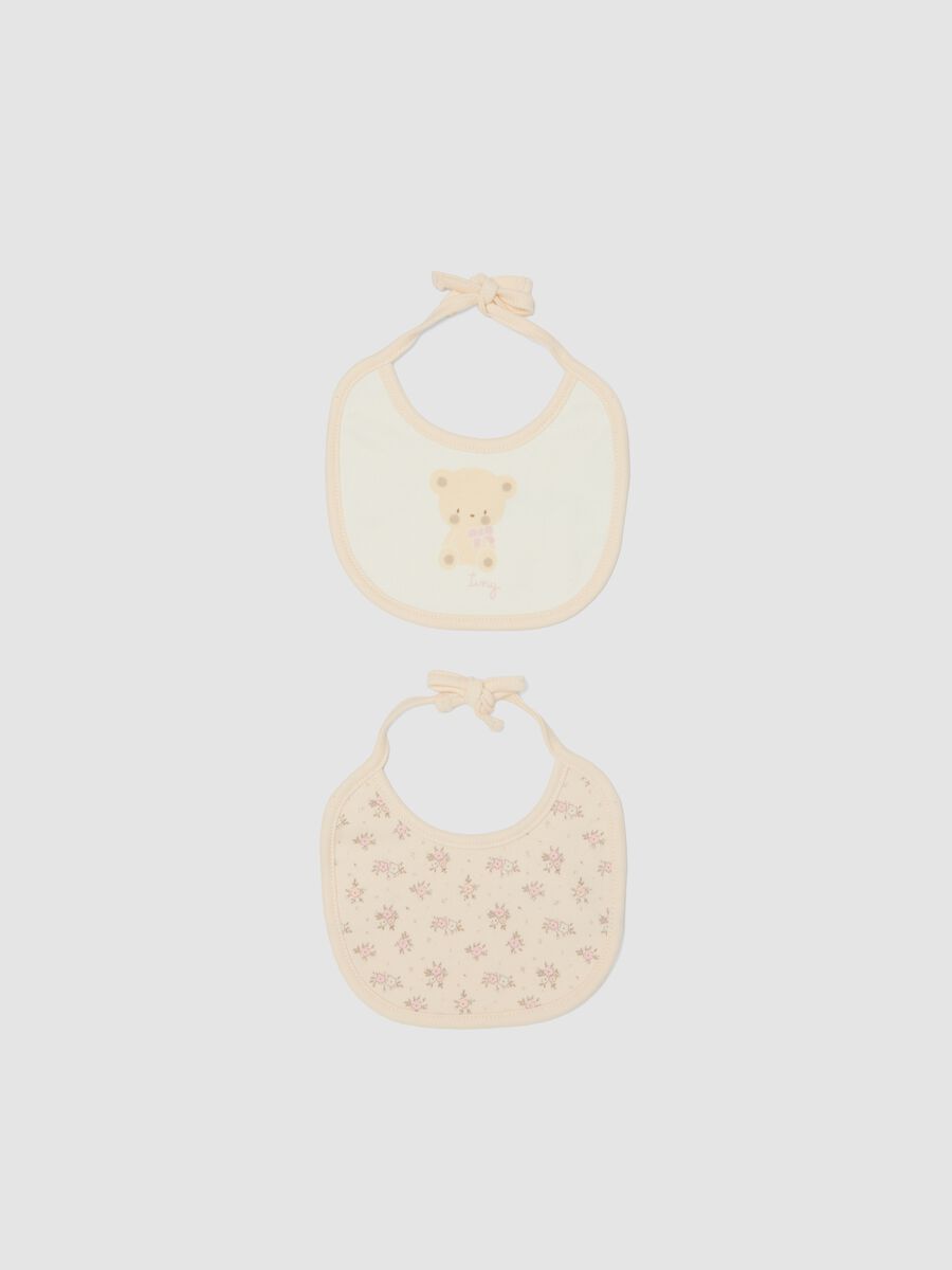 2-pack of beige bibs in pure organic cotton with teddy bear print_0