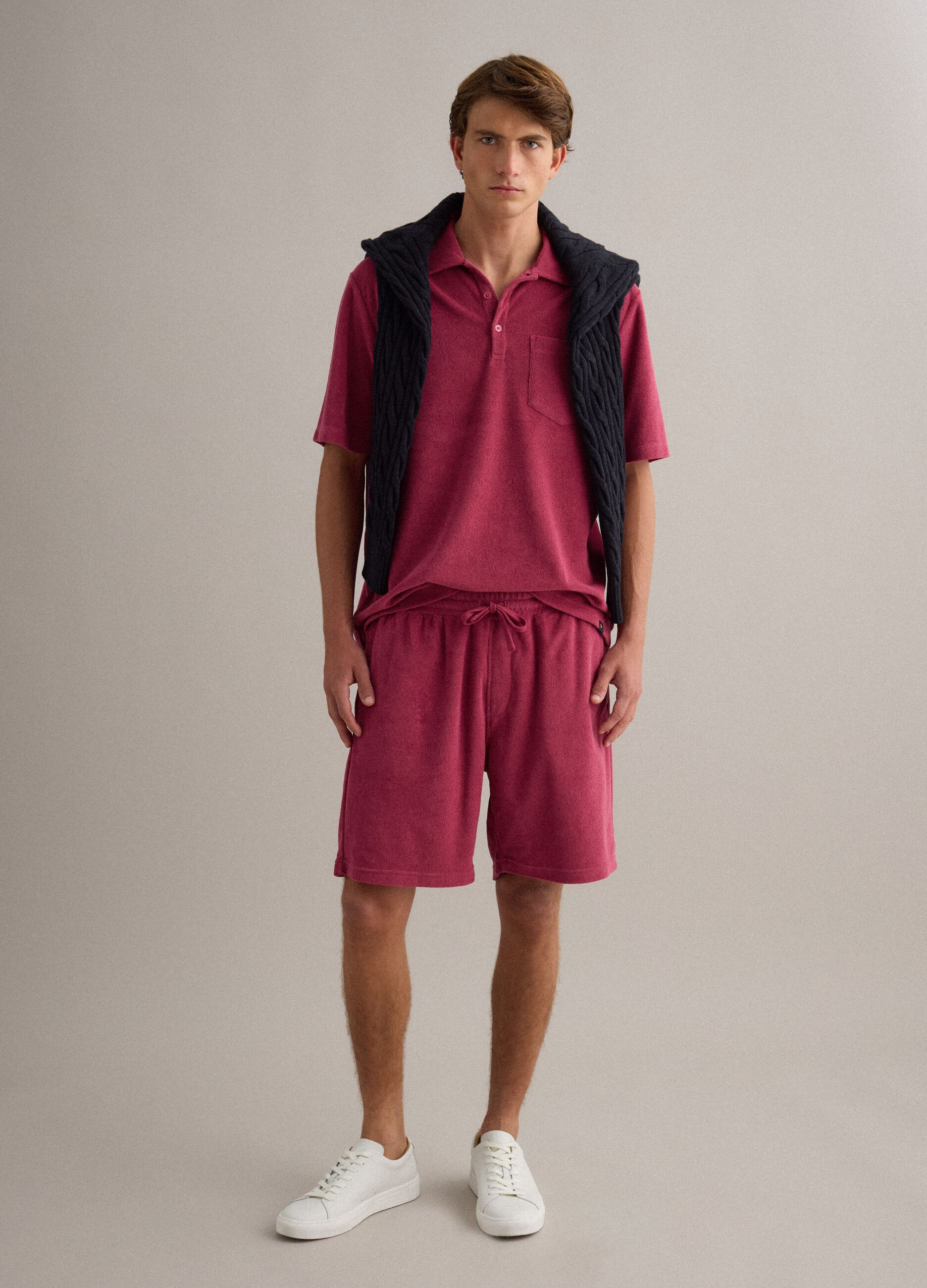 Red cotton-blend Bermuda shorts with elasticated waistband