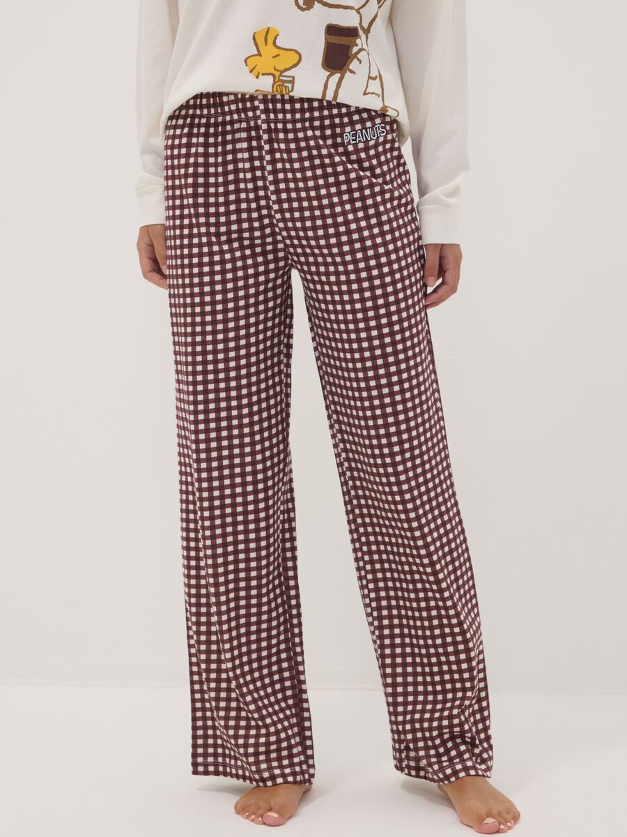 Brown Peanuts-themed pyjamas in pure organic cotton_2