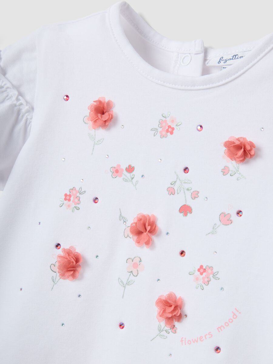 Girls' regular fit white stretch cotton t-shirt with flowers_2