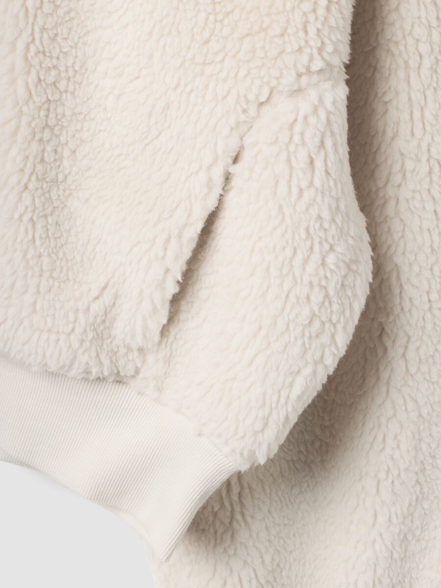 Sweat beige &agrave; col rond effet teddy_7