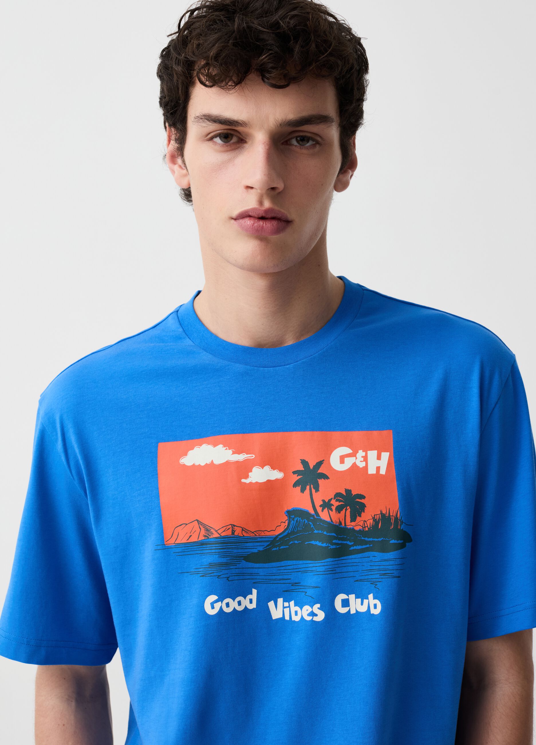 Camiseta con estampado Good Vibes Club