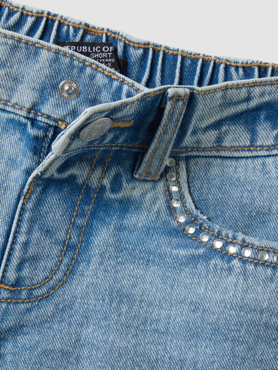 Blaue Denim-Shorts aus reiner Baumwolle f&uuml;r M&auml;dchen, Regular Fit mit Strass_3
