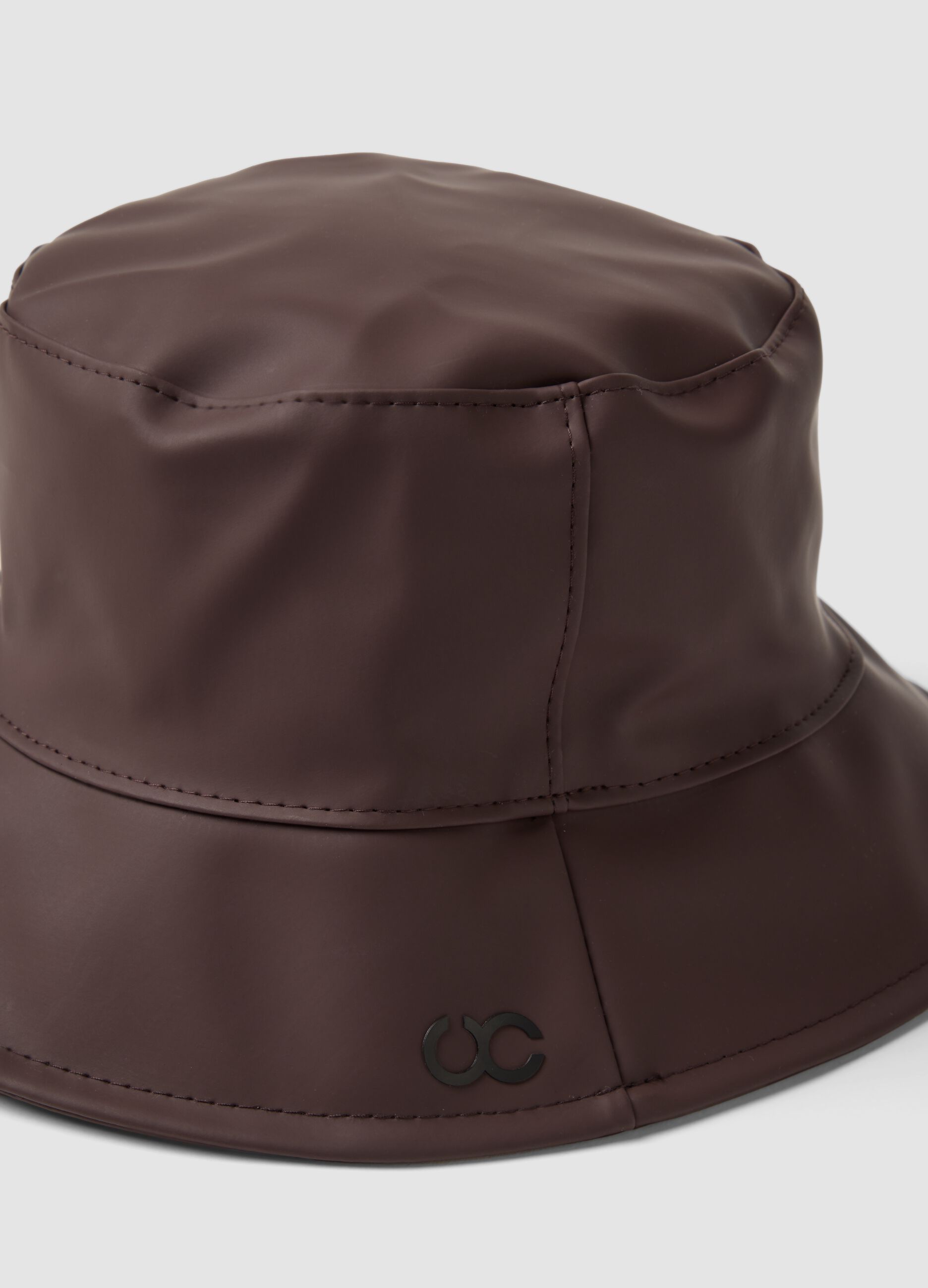 Chap&eacute;u bucket castanho