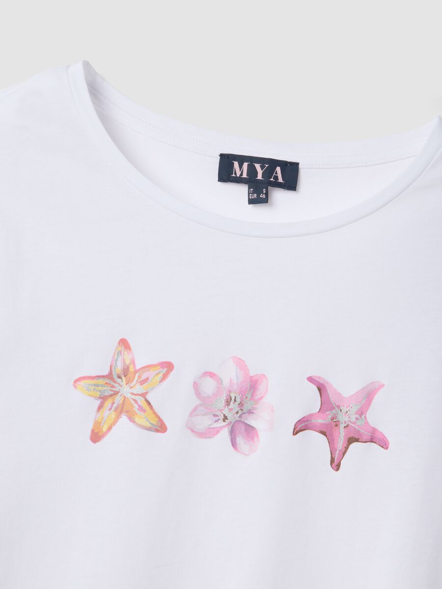 Wei&szlig;es T-Shirt aus reiner Baumwolle mit Print, Regular Fit_5