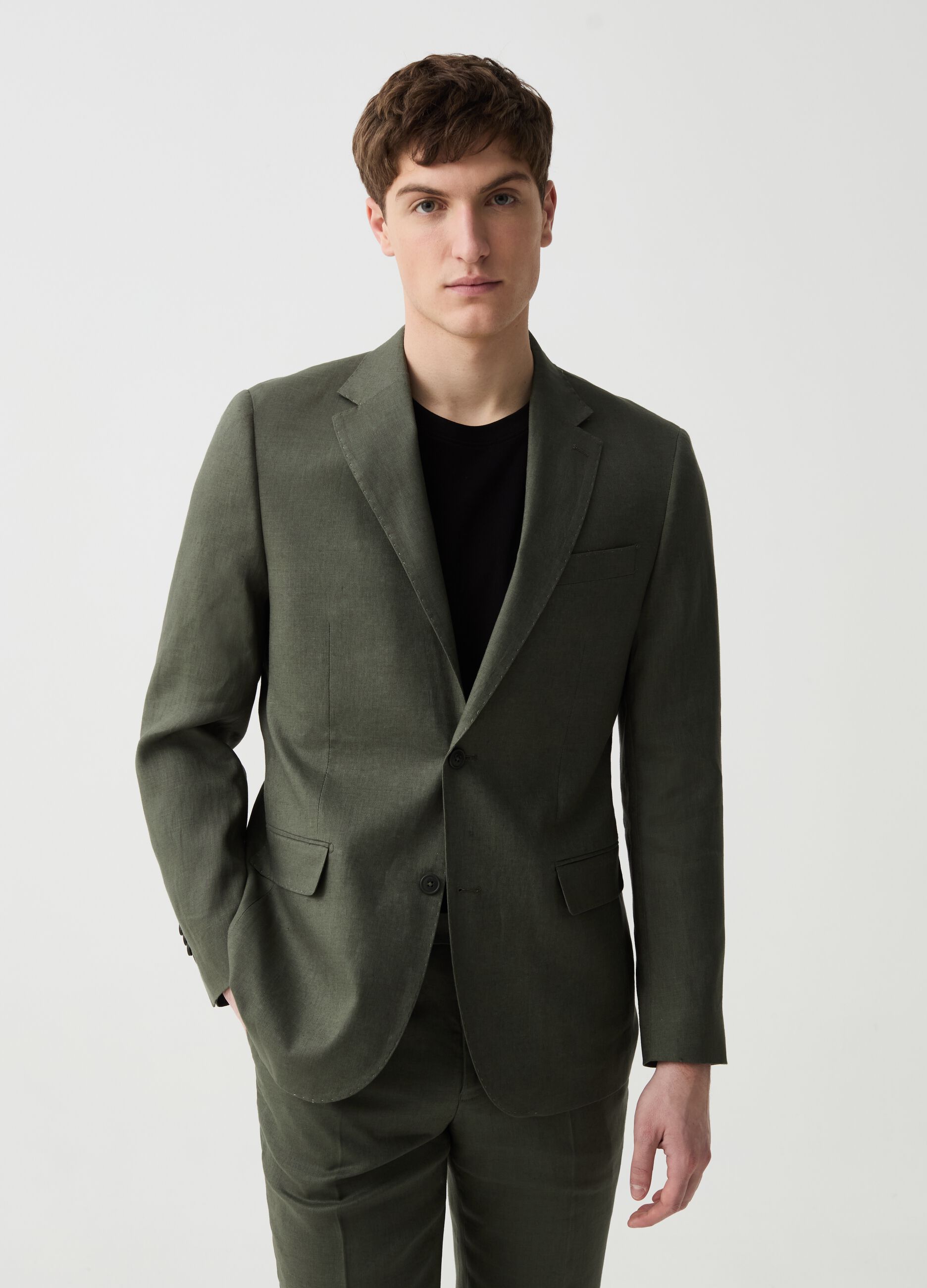 Slim-fit single-breasted blazer in solid colour linen