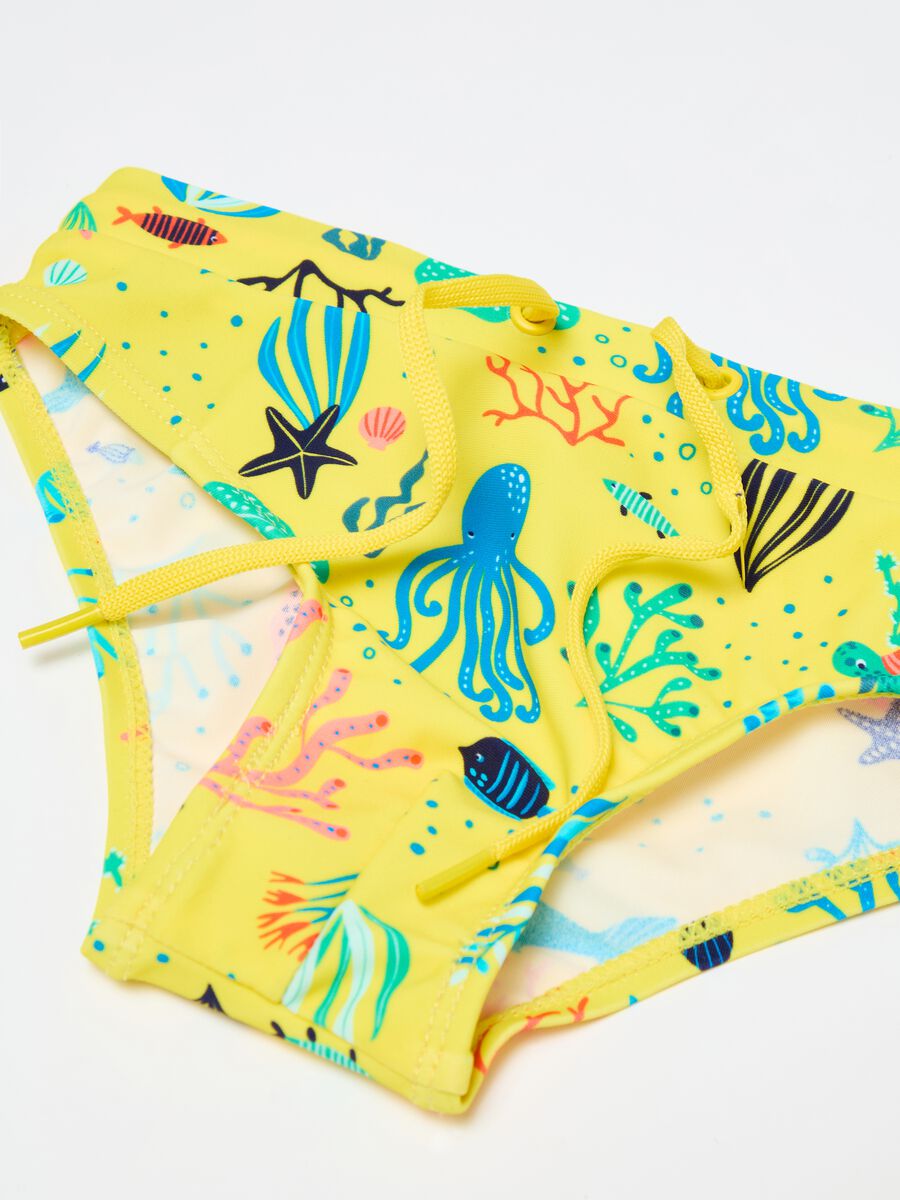Swim briefs with print and drawstring_2