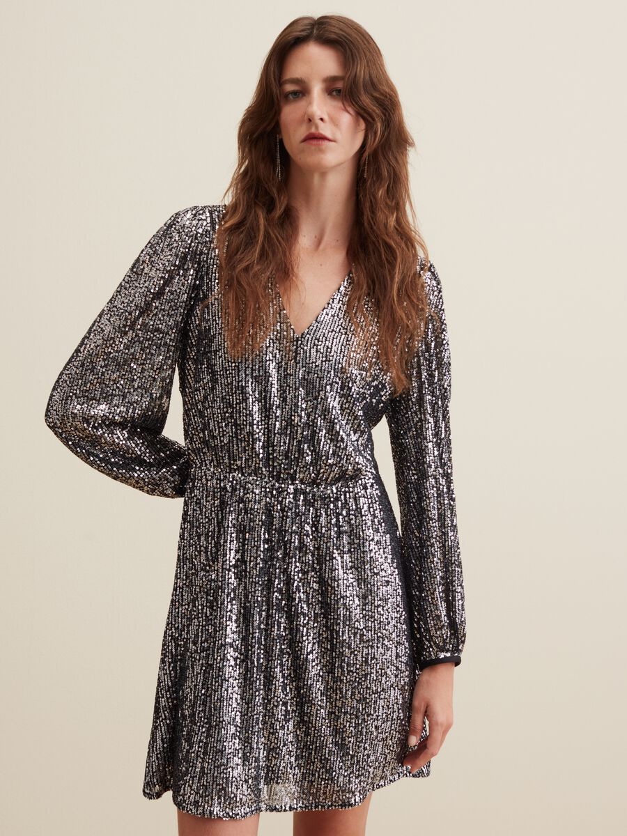 Short dress with all-over sequins_0