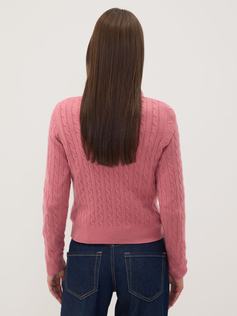 Pink cable-knit crew-neck jumper, regular fit_3