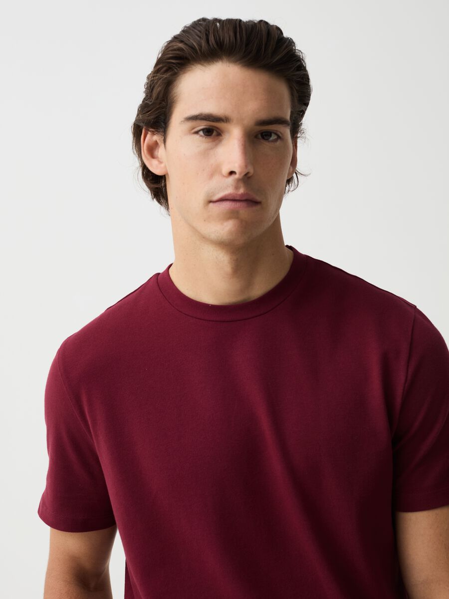 Camiseta cuello redondo de algodón elástico_1