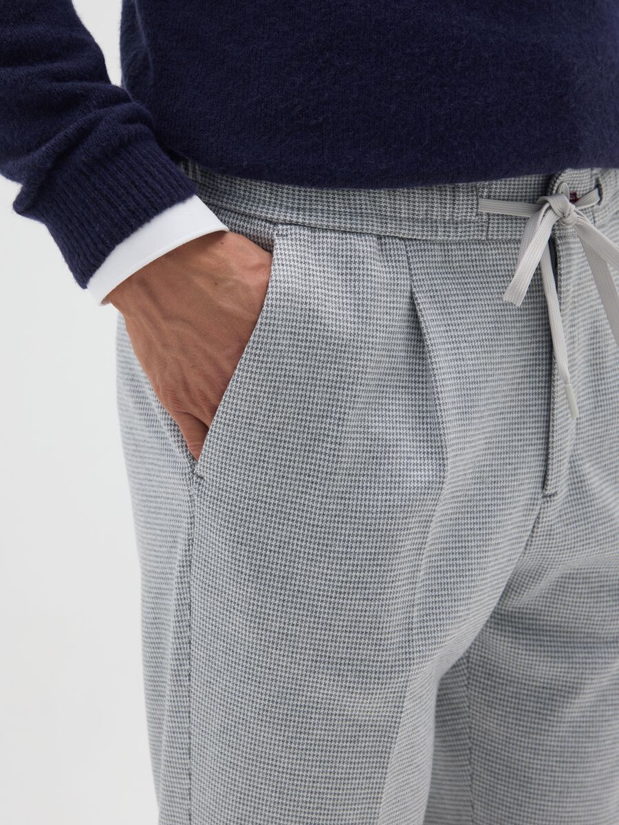 Grey Slim Fit Houndstooth Trousers_3