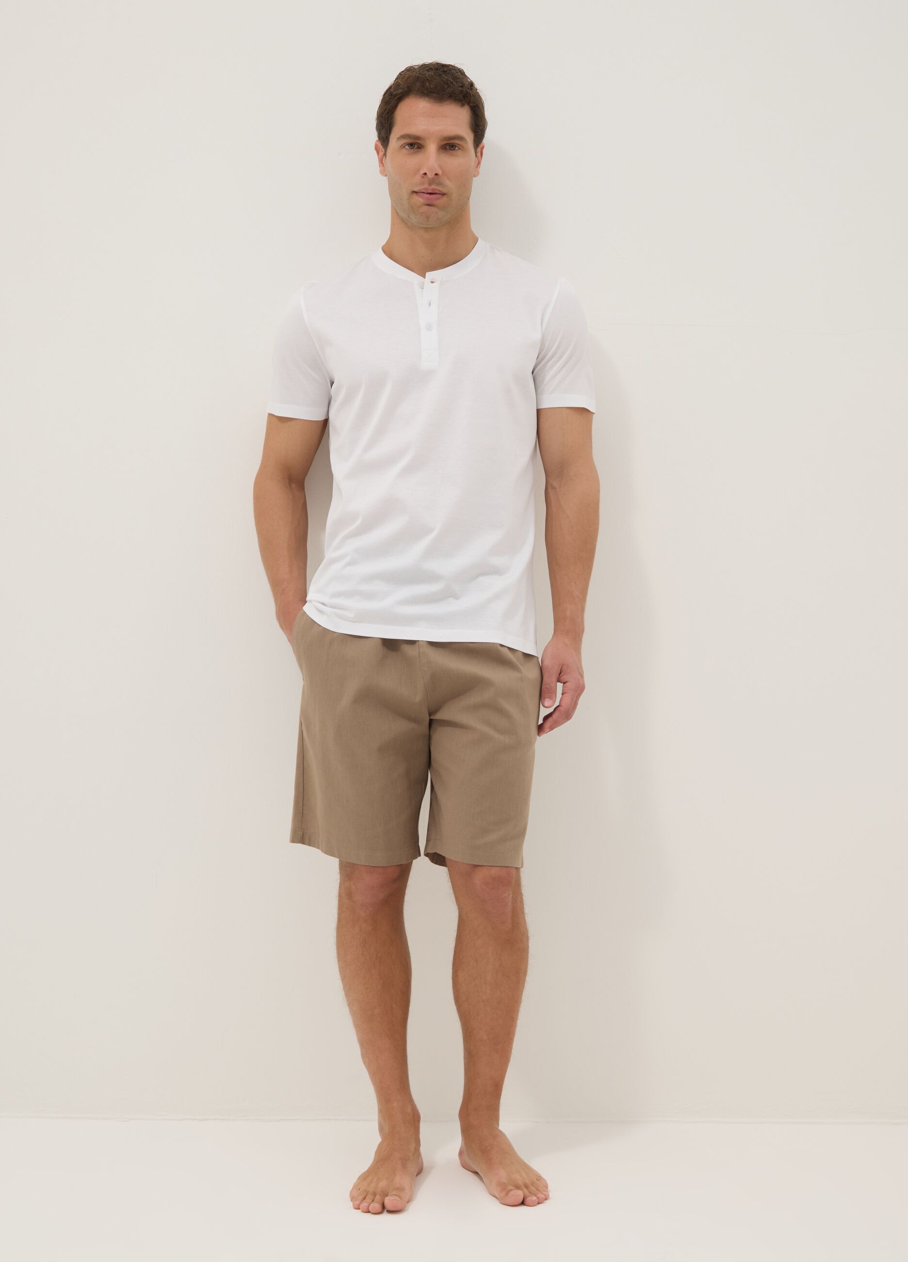 Beige cotton-linen blend pyjama shorts, regular fit